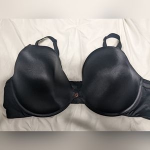 2 Ashley Graham Bras